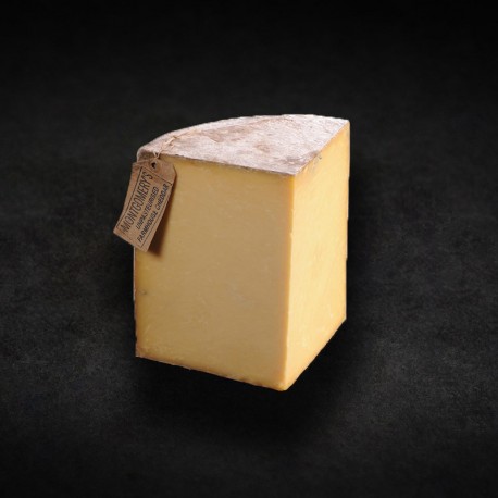 Cheddar fermier : fromage AOP au lait cru de vache