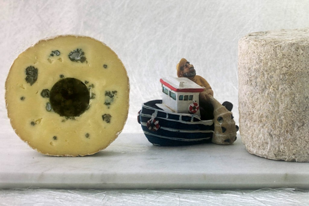 Bleu d’Emeraude en tartare d’algues pleine mer