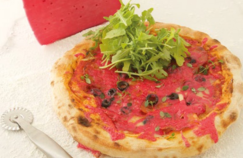 Pizza au Pink Queen Cheese
