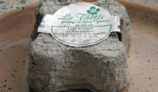 Association de fromages : Trèfle, baguette grillée, Jasnières